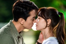 Seo Dan của ‘Hạ cánh nơi anh’ kể về nụ hôn với Song Seung Hun