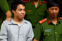 Nam thanh nien buon ma tuy cuoi tuoi vi thoat an tu hinh anh