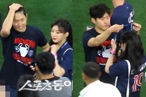 Lee Kang-in tang huy chuong Champions League cho ban gai tai phiet hinh anh