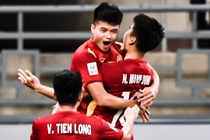 U22 Viet Nam pha luoi Lao sau 2 phut hinh anh