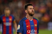 Messi sẵn sàng giảm lương để trở lại Barca