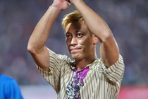Phản ứng của Keisuke Honda khi chia tay bóng đá Campuchia