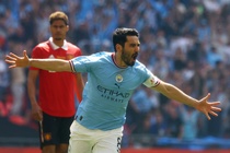 MU bất lực trước Gundogan