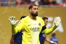 Chelsea tinh 'cuop' Donnarumma sau Club World Cup hinh anh