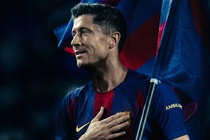 Lewandowski chia tay Barcelona hinh anh