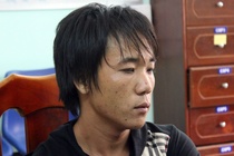 Cong an bi thanh nien dung ma tau chem tren pho hinh anh
