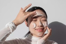 Có nên dùng thuốc tránh thai để trị mụn?