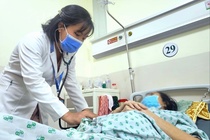 Nhung bat thuong cua co the canh bao ung thu dai truc trang hinh anh
