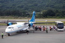 Mo tuyen xe buyt dien den san bay Con Dao hinh anh