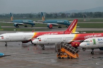 10 san bay bi anh huong boi bao so 5 hinh anh