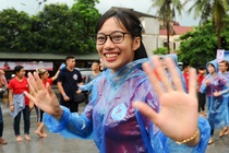 Nguoi dan Thanh Hoa doi mua bao di hien mau hinh anh