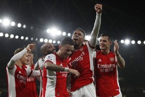 Arsenal áp sát top 4 sau trận thắng 3-0