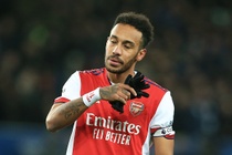 Barca chua cong bo tan binh Aubameyang hinh anh