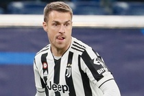 Juventus tống khứ Ramsey