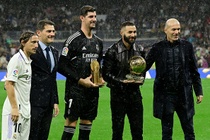 Zidane và Casillas tái xuất tại Bernabeu