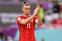 CĐV Xứ Wales qua đời trên đường tới sân xem World Cup