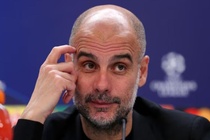 Aguero ngỡ ngàng với cách dùng người của Pep Guardiola