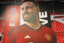 Rò rỉ áo sân nhà của Man United mùa 2023/24