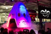 SpaceX chế tạo tàu không gian đẹp như trong phim