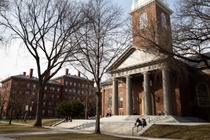 Ky tuc xa Dai hoc Harvard gap 4 vu trom chi trong 3 gio hinh anh