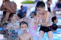 Thu tuong khuyen khich nghe si to chuc hoat dong he cho hoc sinh hinh anh