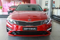Kia Optima 2019 xuat hien tai dai ly, ban cao cap tang gia 20 trieu hinh anh