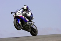BMW S1000RR, Kawasaki H2 va nhung sieu moto mang tinh bieu tuong hinh anh