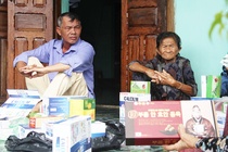 Nhieu chieu lua nguoi gia hinh anh