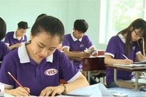 On tap dua tren de thi tham khao THPT quoc gia 2017 hinh anh