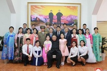 KCNA cong bo hinh anh hiem ve ngay dau ong Kim Jong Un tai Viet Nam hinh anh