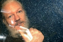 Tổng thống Trump từng đề nghị ân xá cho người sáng lập WikiLeaks