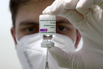 DH Oxford: Vaccine AstraZeneca hieu qua voi bien the tu An Do hinh anh