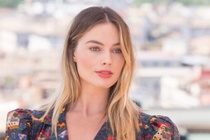 Margot Robbie đóng ‘Cướp biển vùng Caribbean’