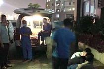 Bé gái 4 tuổi rơi từ tầng 24