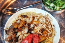 Suoi am bung doi voi 5 quan xoi dem Ha Noi hinh anh