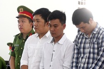 5 cuu cong an dung nhuc hinh lam bi can tu vong linh muc an nao? hinh anh