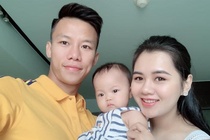 Hoi bo bim sua tuyen Viet Nam lay vo con lam dong luc truoc tran UAE hinh anh