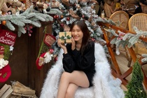 Giới trẻ TP.HCM diện đồ đông, chụp hình Noel sớm