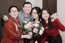 Thay gi khi gia dinh TikToker sup do hinh tuong sau vu 'doi tai nghe'? hinh anh