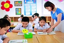 Phu huynh lo ngai khi truong chat luong cao tang hoc phi hinh anh