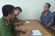 Canh sat dot kich soi bac bat 18 nguoi, thu giu hon 100 trieu dong hinh anh