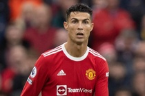 Man United cần chơi bóng bằng đầu