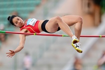 Cu nhay 1,86 m mang ve HCV cua co gai 19 tuoi lan dau du SEA Games hinh anh