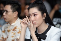 Thuy Ngan, Hong Anh khoc o buoi hop bao hinh anh