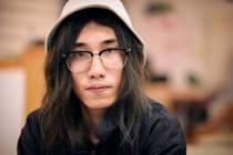 Can cam song rapper viet nhac dung tuc hinh anh
