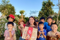 Khi đồ ăn vặt trở thành quà Tết