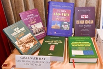 Giai Sach Quoc gia: Quy trinh chat che de tim tinh hoa nganh xuat ban hinh anh