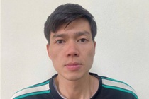 Bat giu thanh nien trom cap xe may o Ha Noi hinh anh