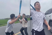 Bat khan cap tai xe xe ban tai dung gay bong chay danh nguoi hinh anh