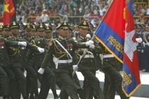 'Quan doi Campuchia vinh du va tu hao tham gia dieu binh o Viet Nam' hinh anh